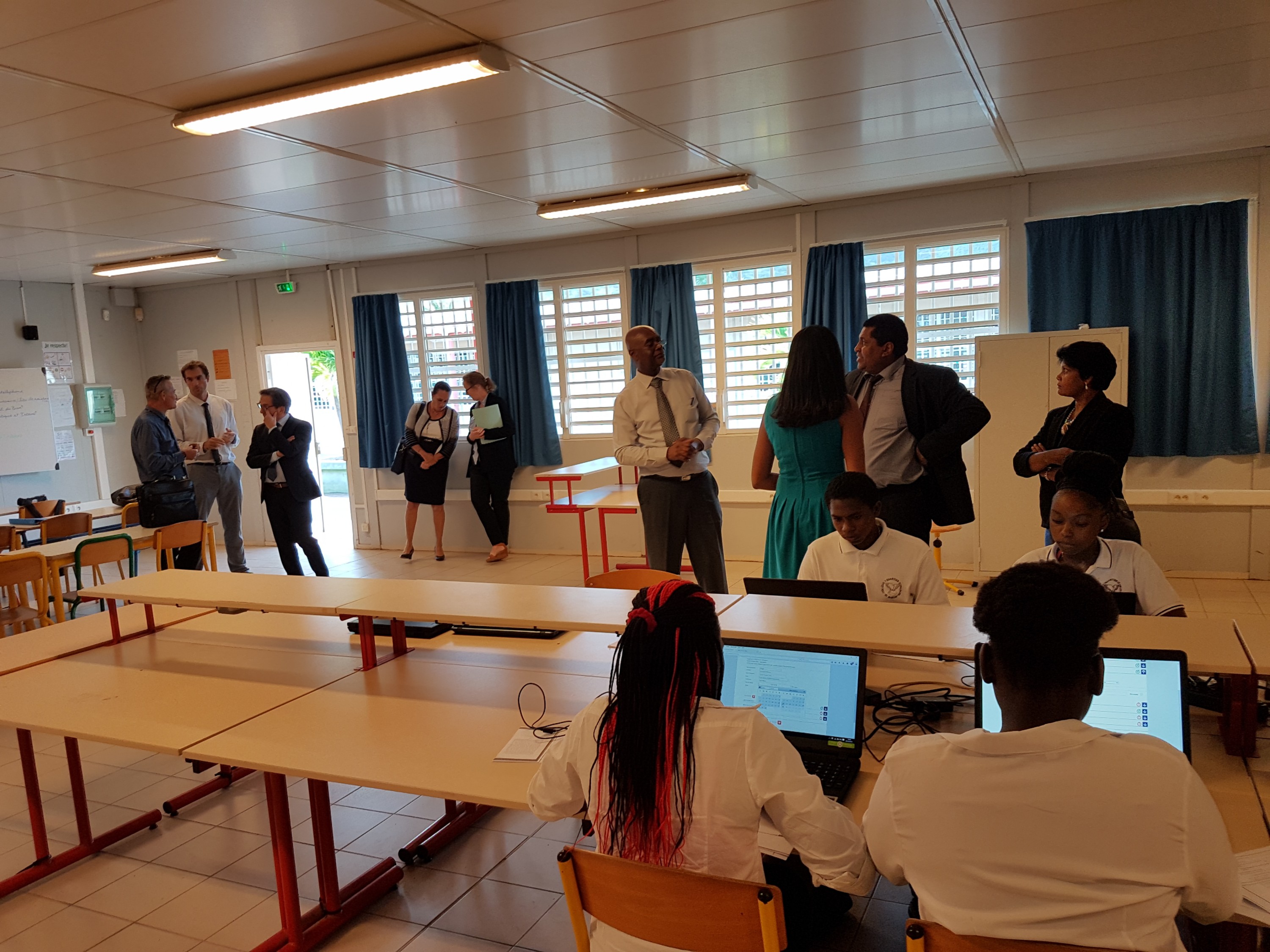 Visite de M. le Recteur au collège de Quartier d'Orléans le 20 décembre 2016 Visite de M. le Recteur au collège de Quartier d'Orléans le 20 décembre 2016