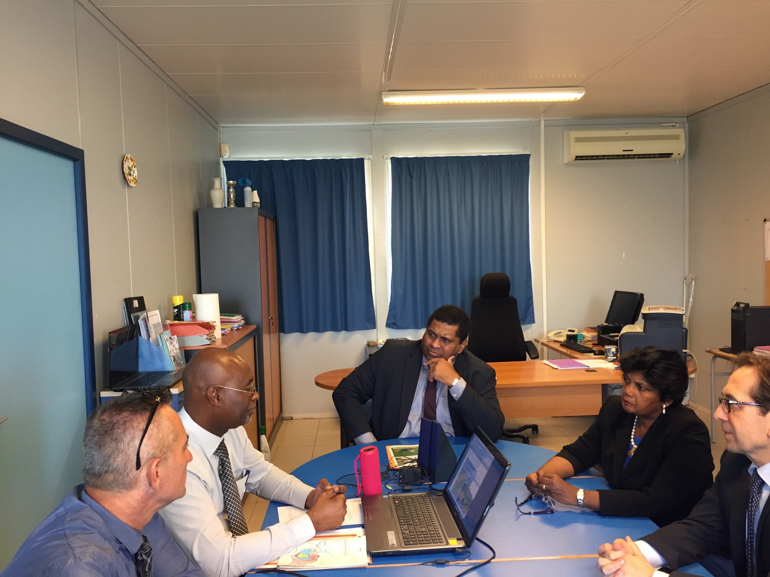 Visite de M. le Recteur au collège de Quartier d'Orléans le 20 décembre 2016 Visite de M. le Recteur au collège de Quartier d'Orléans le 20 décembre 2016